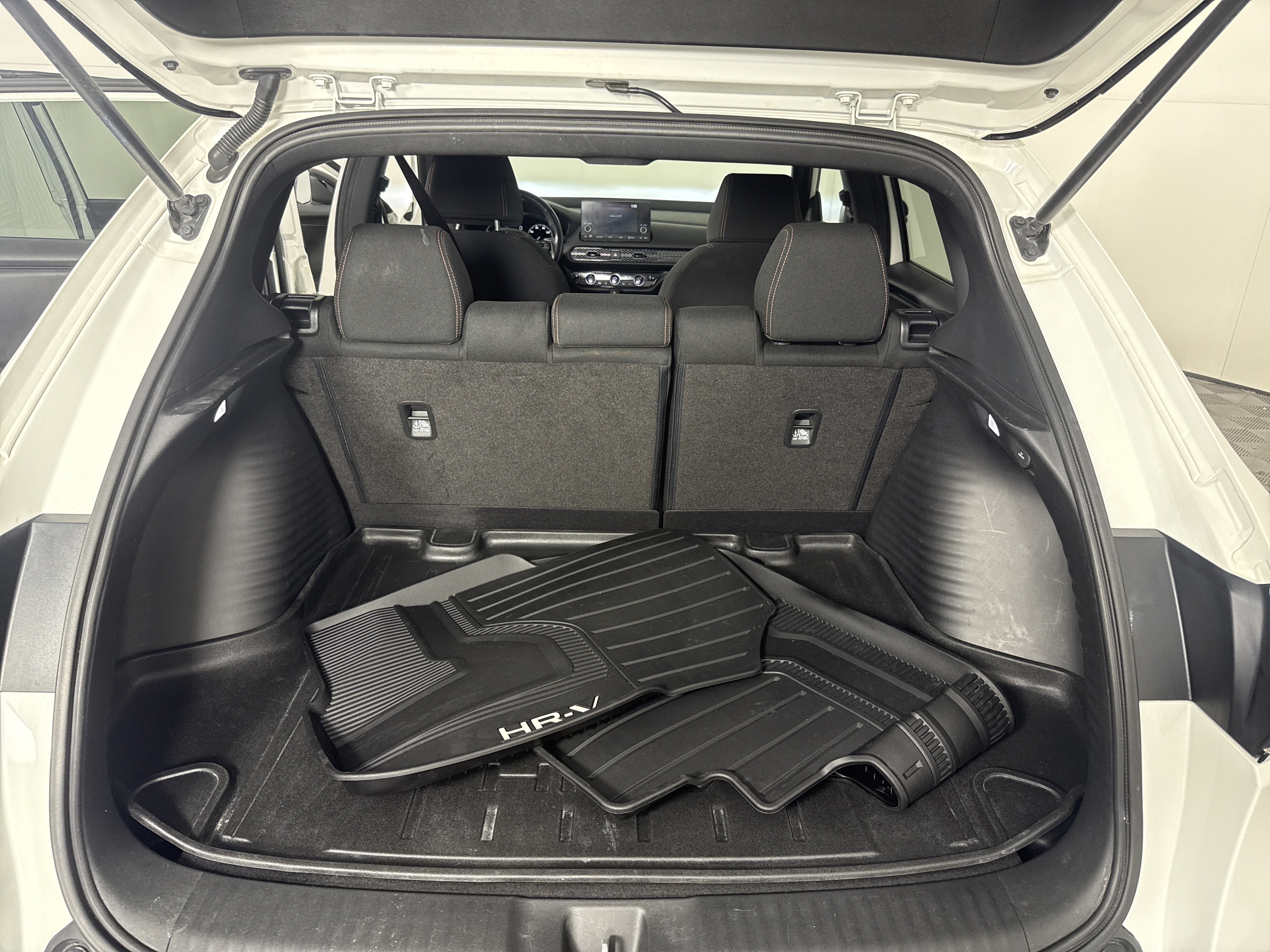 Certified 2023 Honda HR-V Sport image 18