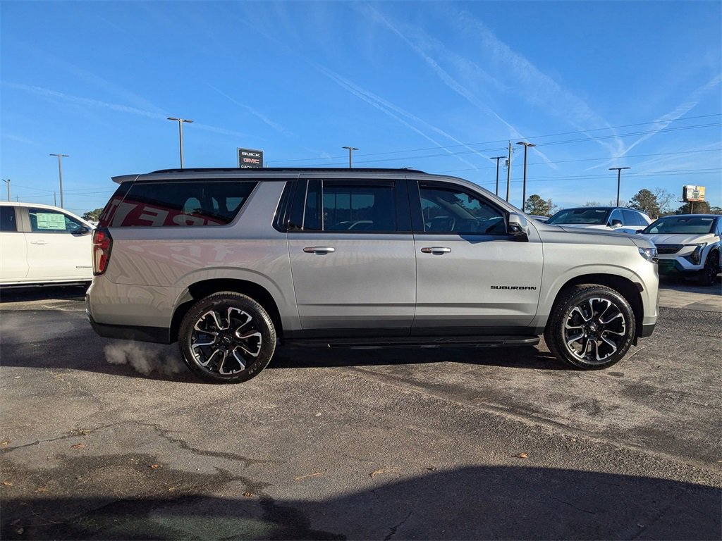 Certified 2023 Chevrolet Suburban RST w/ Luxury Package image 5