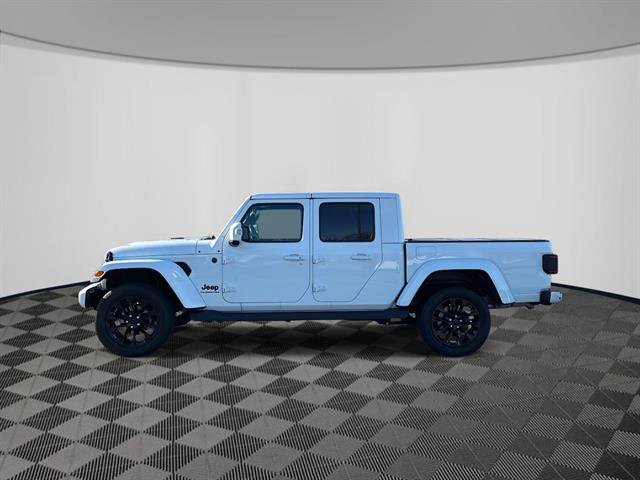 Used 2022 Jeep Gladiator Overland image 4