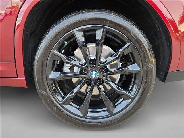 Used 2025 BMW X4 xDrive30i w/ Premium Package image 25