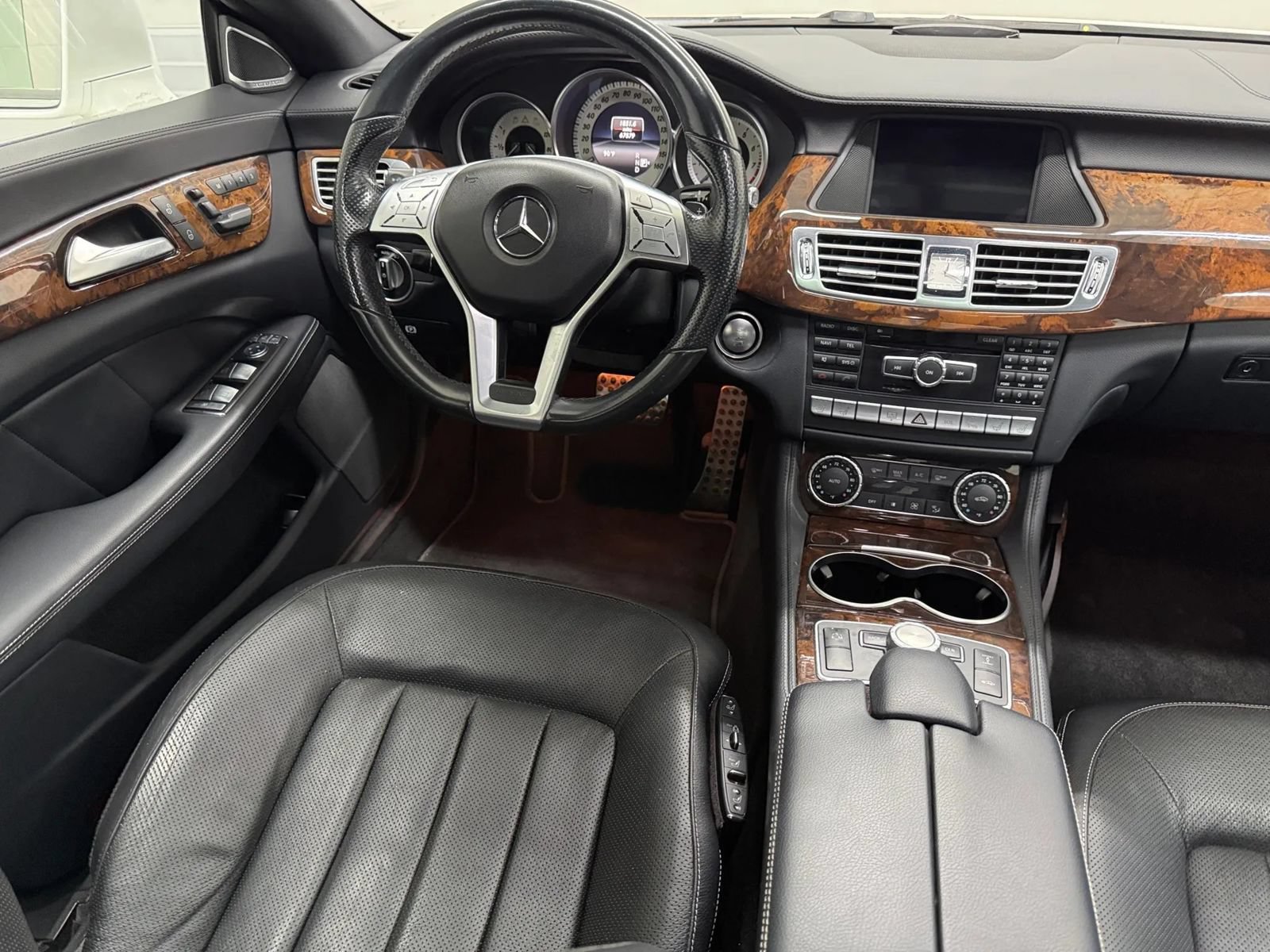 Used 2014 Mercedes-Benz CLS 550 image 8
