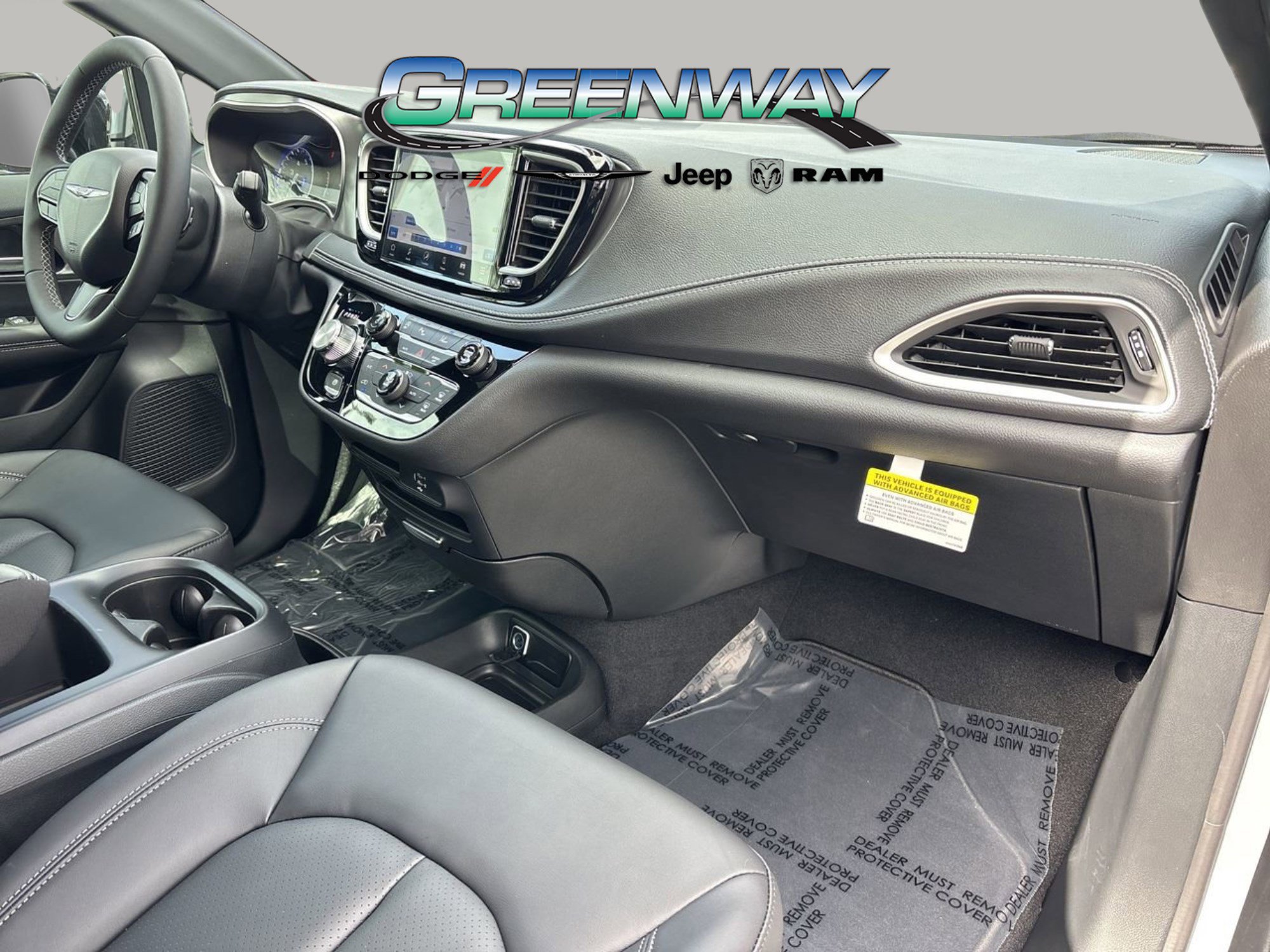 New 2026 Chrysler Pacifica Select w/ S Appearance Package image 11