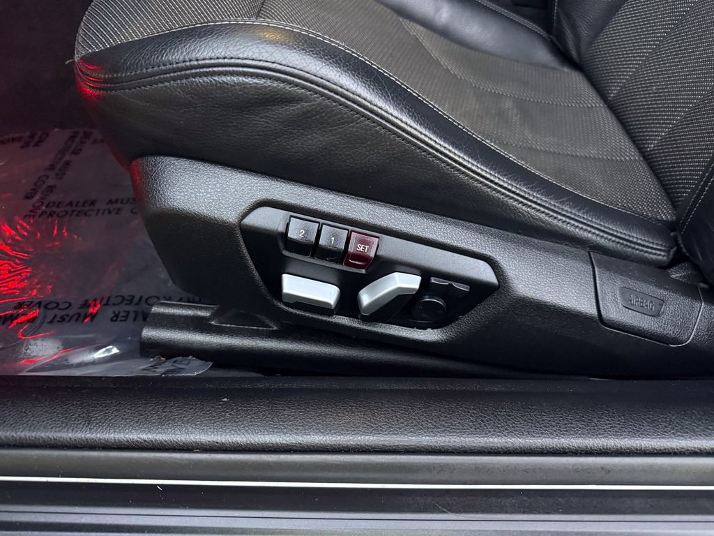Used 2017 BMW M4 Coupe RWD image 16