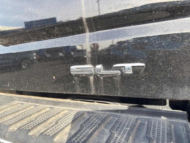 Used 2025 GMC Sierra 1500 SLT image 11