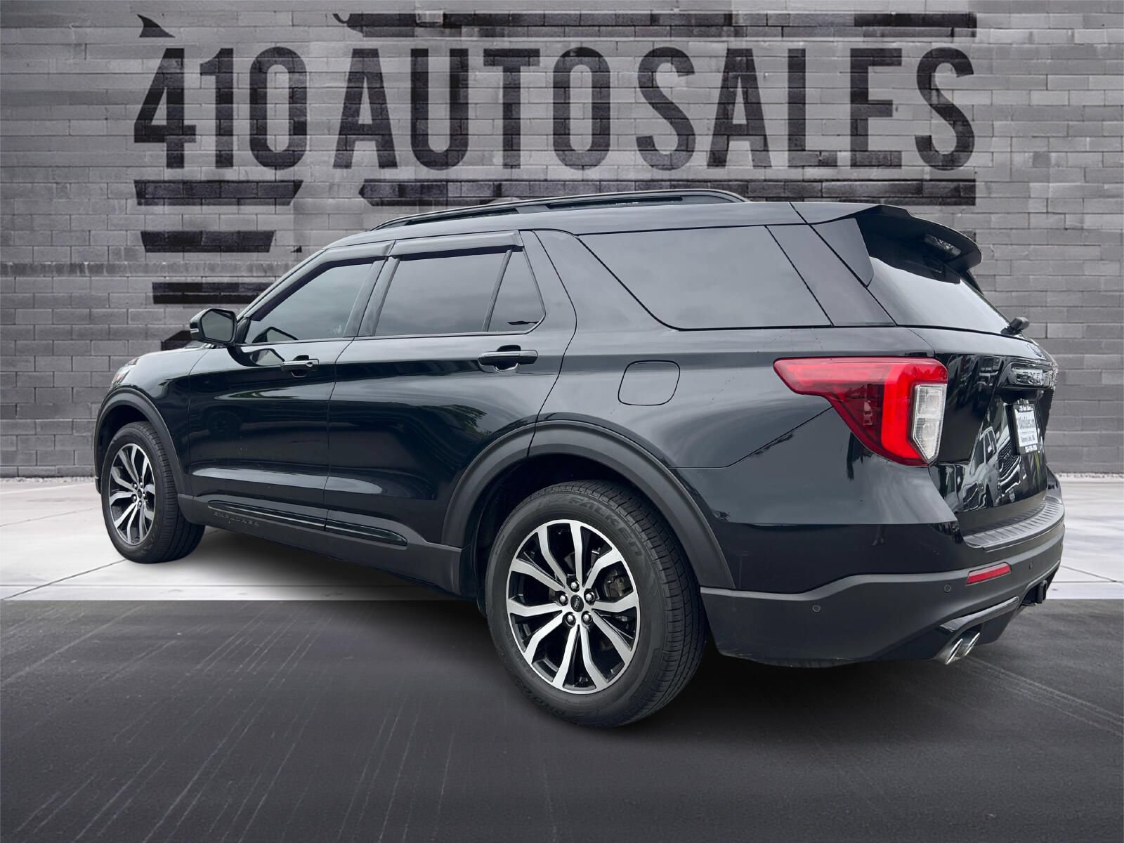 Used 2020 Ford Explorer ST w/ Premium Technology Package AWD/4WD image 8