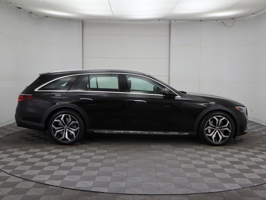 Used 2025 Mercedes-Benz E 450 4MATIC All-Terrain Wagon image 4