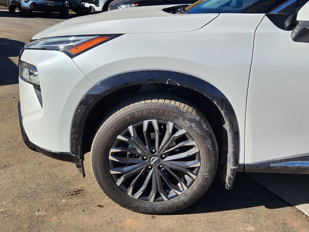 Used 2025 Nissan Rogue Platinum w/ Platinum Premium Package image 9