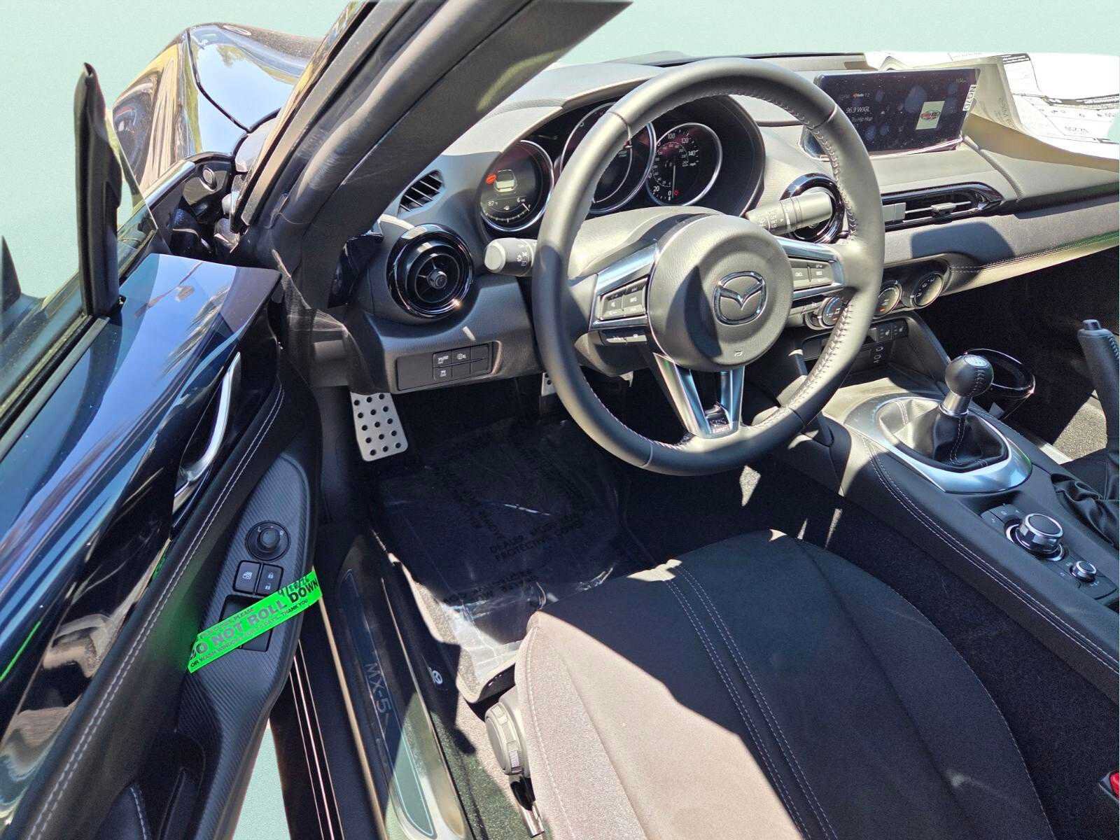 New 2026 MAZDA MX-5 Miata Club w/ Interior Package RWD image 10