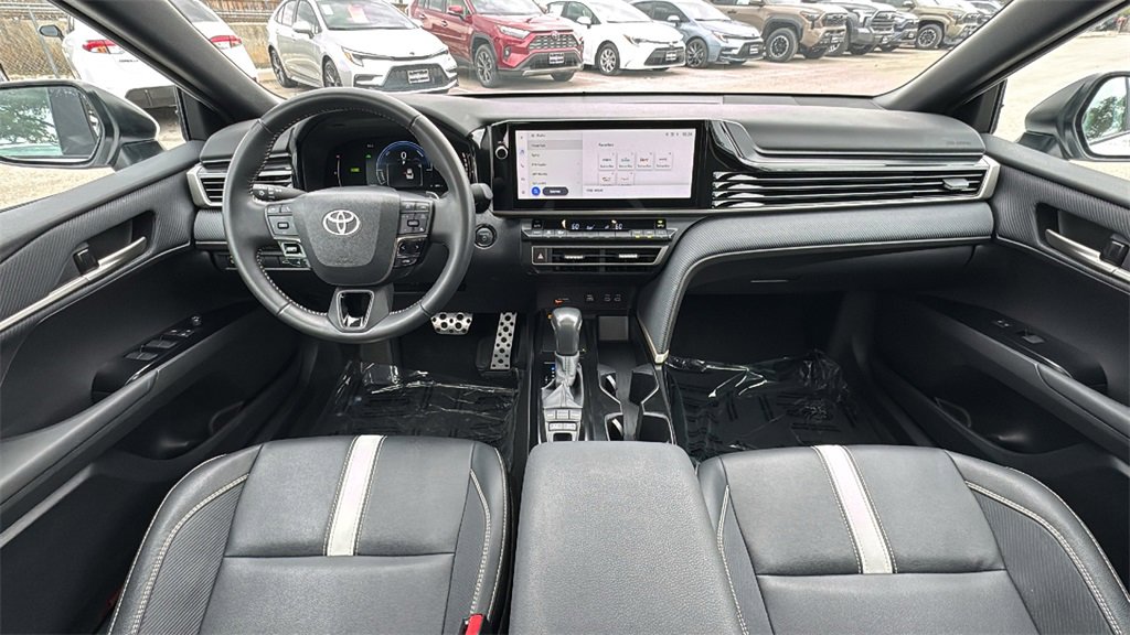 Certified 2025 Toyota Camry SE image 25