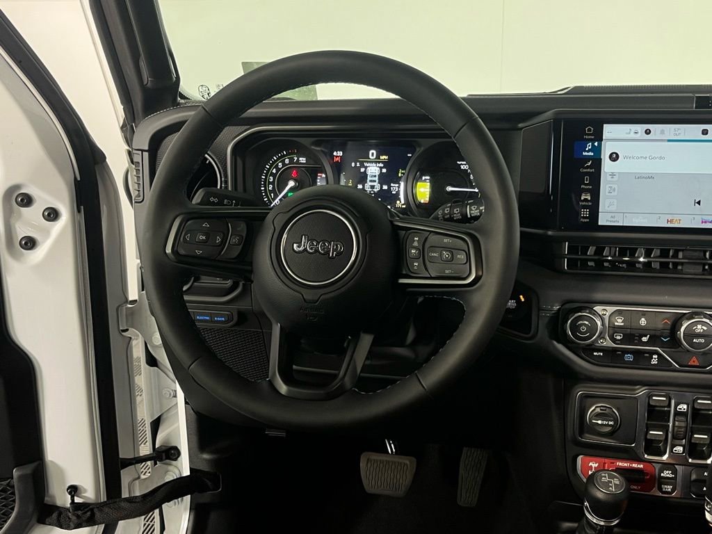 Used 2025 Jeep Wrangler Unlimited Rubicon 4xe w/ Convenience Group image 15