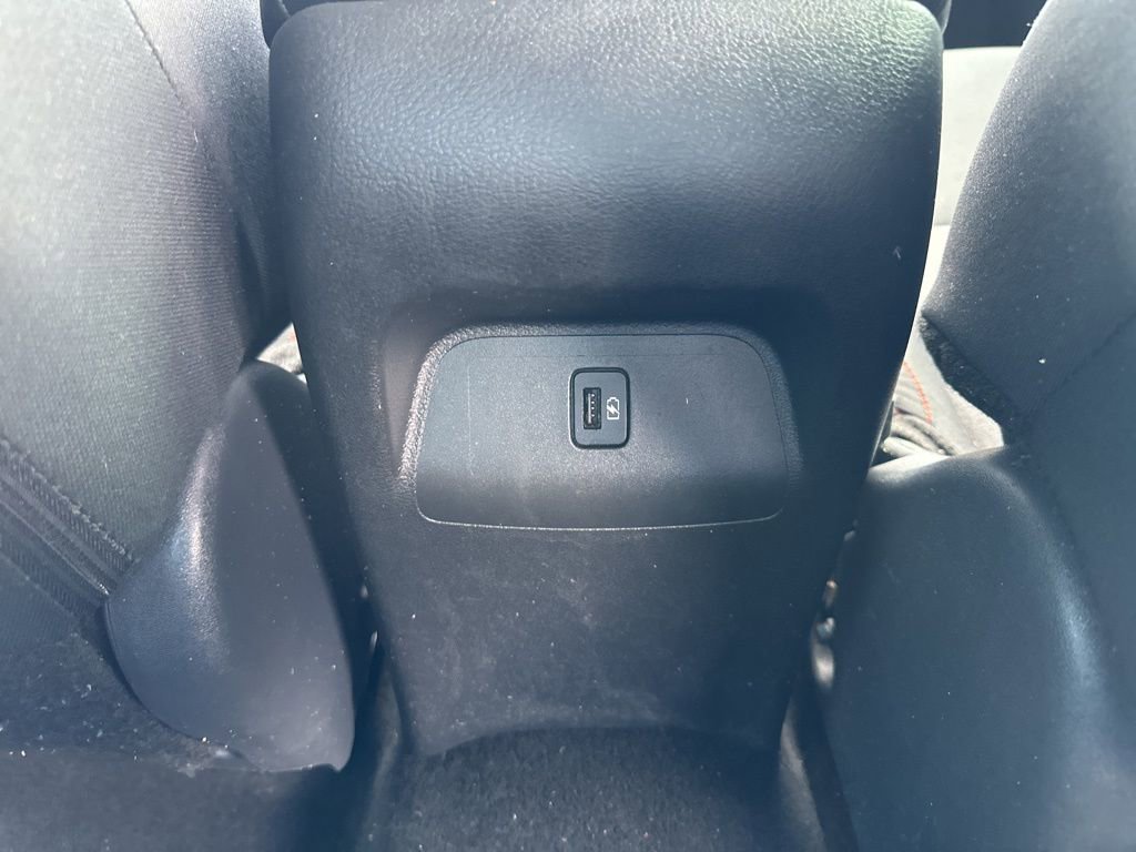 Used 2024 Nissan Sentra SR FWD image 12