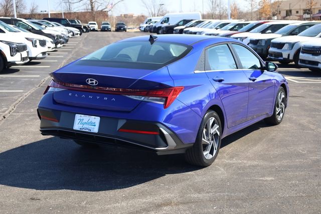 Used 2024 Hyundai Elantra SEL w/ Convenience Package image 6