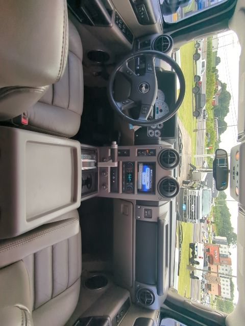Used 2004 HUMMER H2 w/ Preferred Equipment Group AWD/4WD image 16