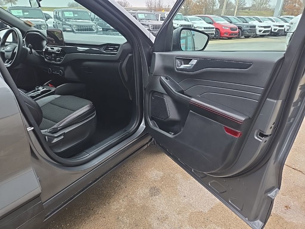 Used 2025 Ford Escape ST-Line image 63