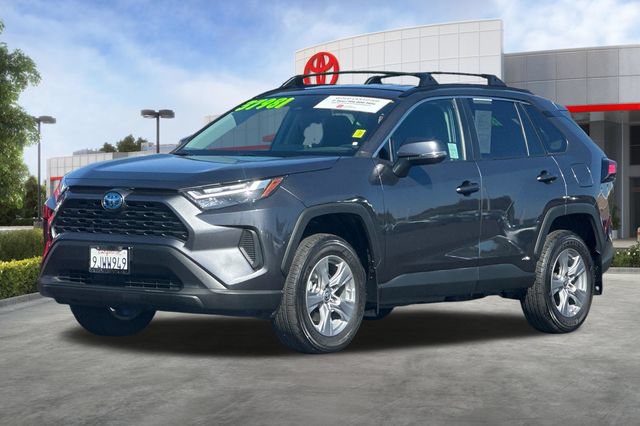 Certified 2024 Toyota RAV4 LE AWD/4WD image 10
