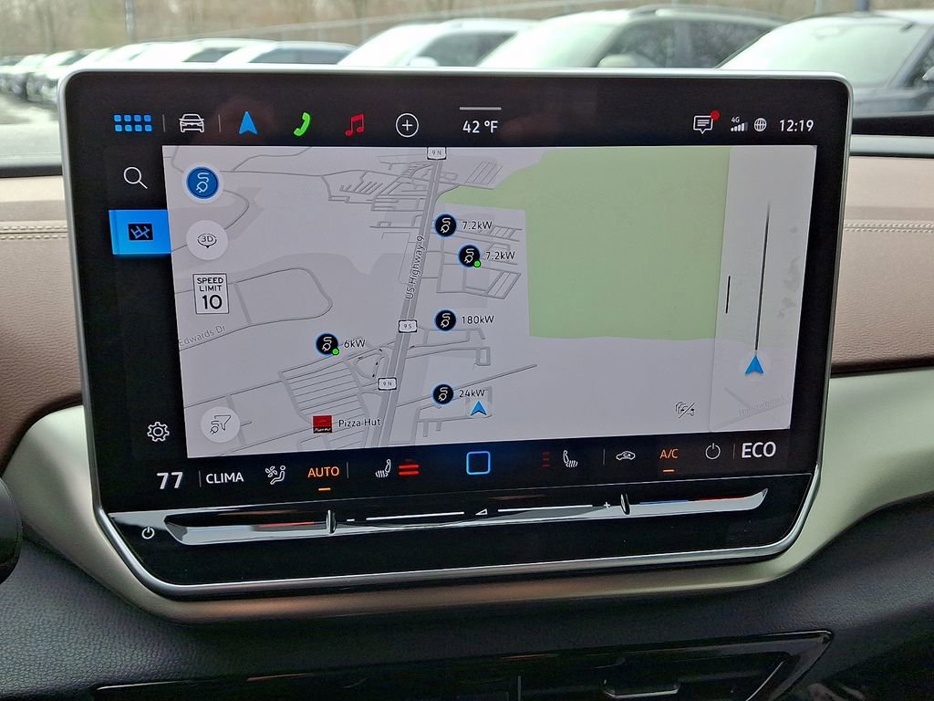 Certified 2025 Volkswagen ID.4 Pro image 15