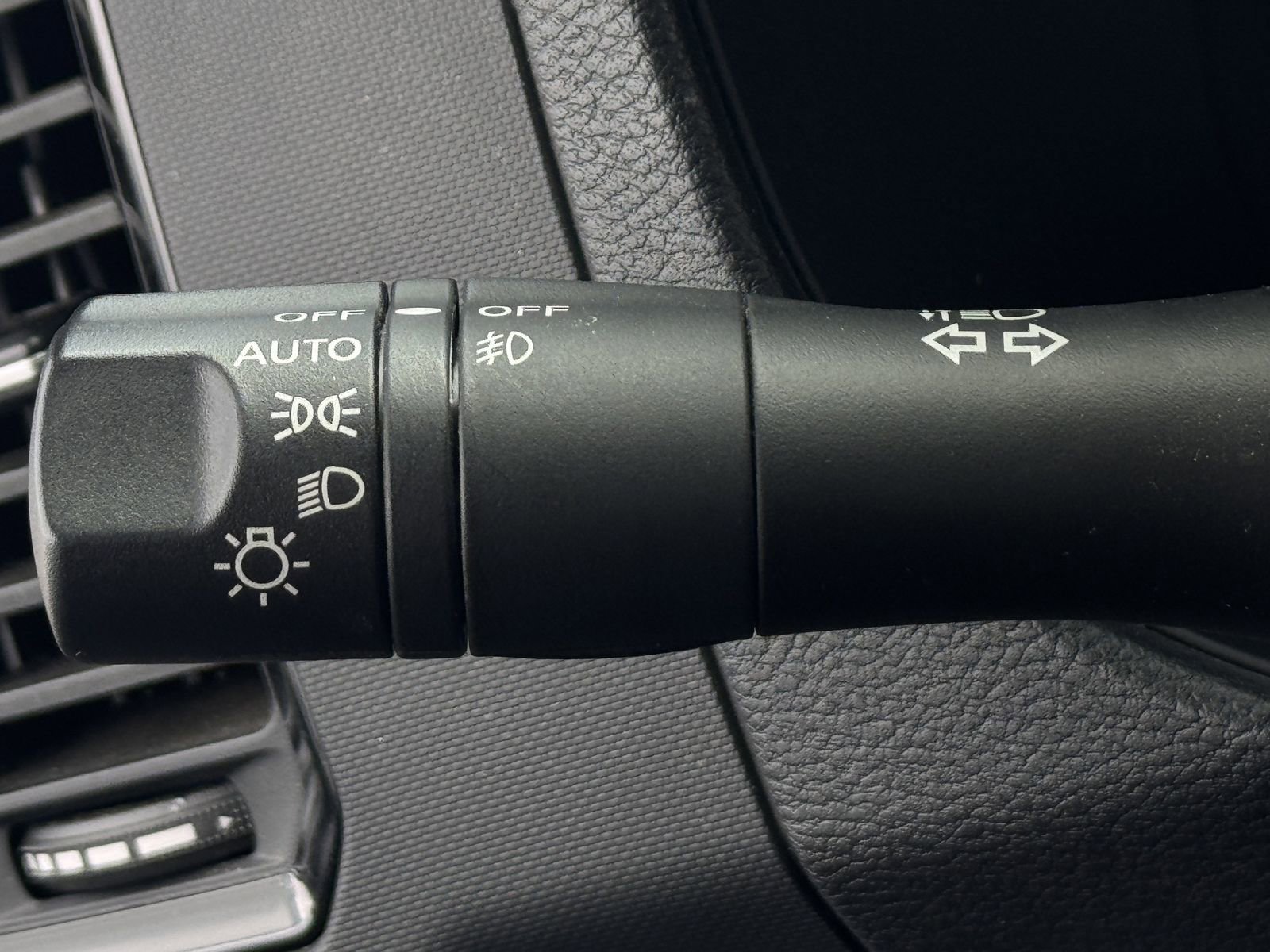 Used 2024 Nissan Frontier PRO-4X w/ Pro Convenience Package image 23