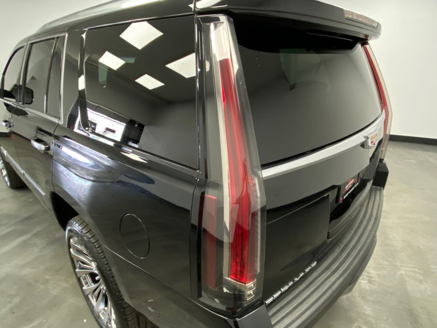 Used 2017 Cadillac Escalade Platinum AWD/4WD image 13