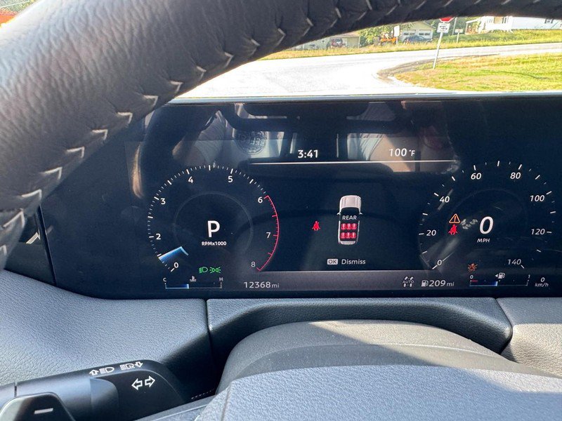 Used 2025 Nissan Armada SV AWD/4WD image 12