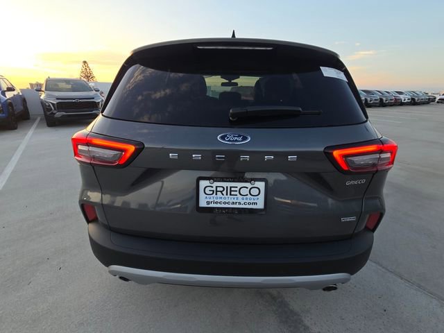 New 2025 Ford Escape SE image 11