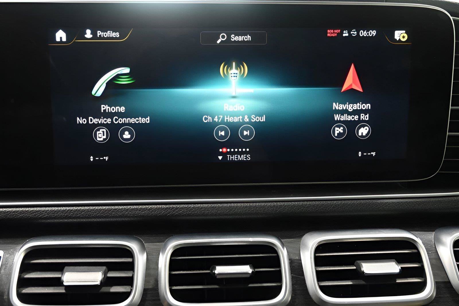 Used 2020 Mercedes-Benz GLS 580 4MATIC image 26