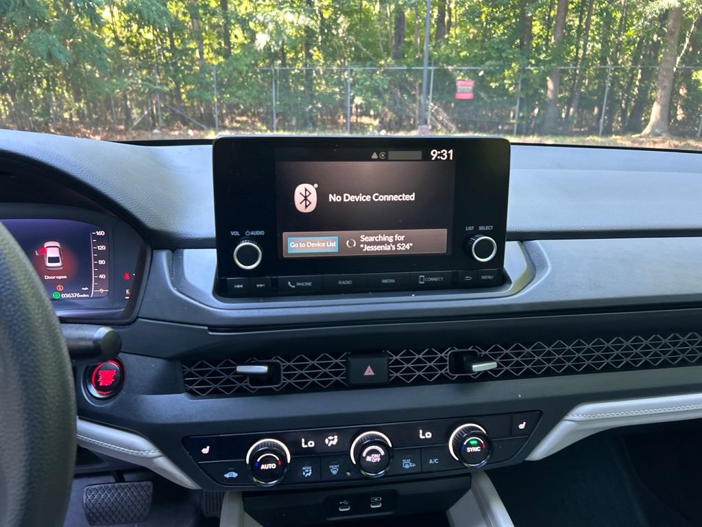 Used 2023 Honda Accord EX image 17