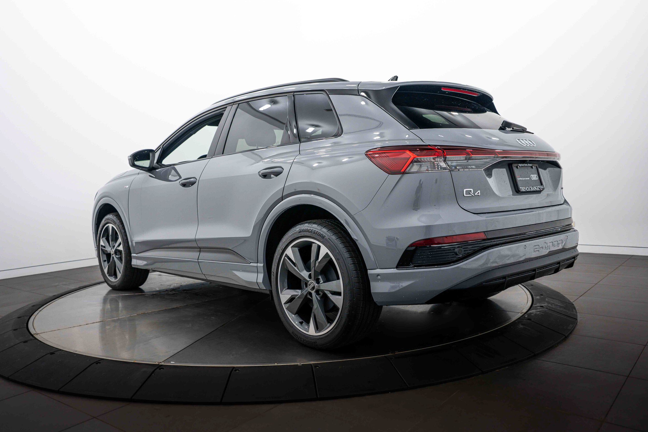 Certified 2023 Audi Q4 e-tron Premium Plus w/ Premium Plus AWD/4WD image 5