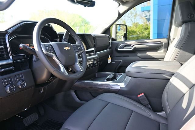 New 2026 Chevrolet Silverado 2500 LTZ w/ Z71 Chrome Sport Edition AWD/4WD image 16