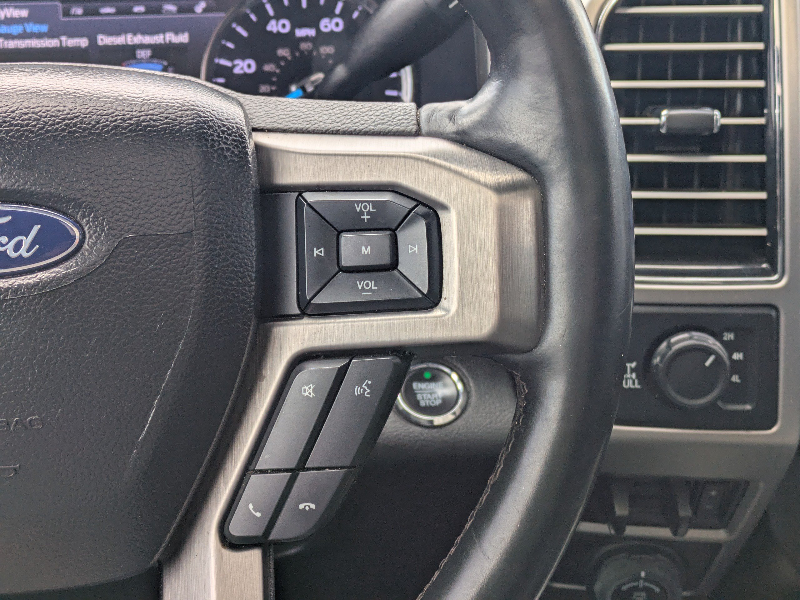 Used 2021 Ford F250 Platinum w/ FX4 Off-Road Package AWD/4WD image 19