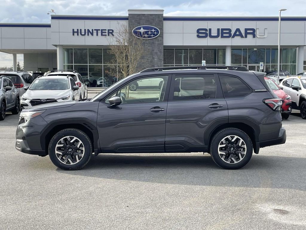 Used 2025 Subaru Forester Premium image 25