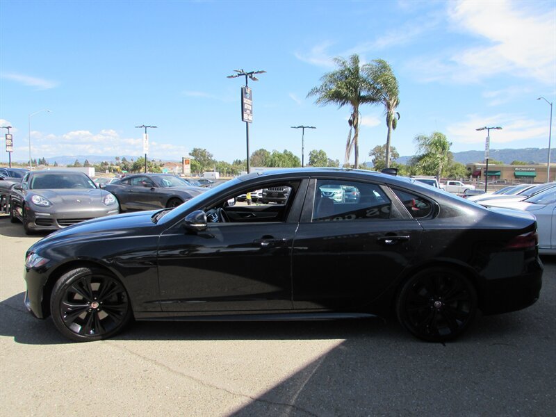 Used 2021 Jaguar XF R-Dynamic SE AWD/4WD image 4