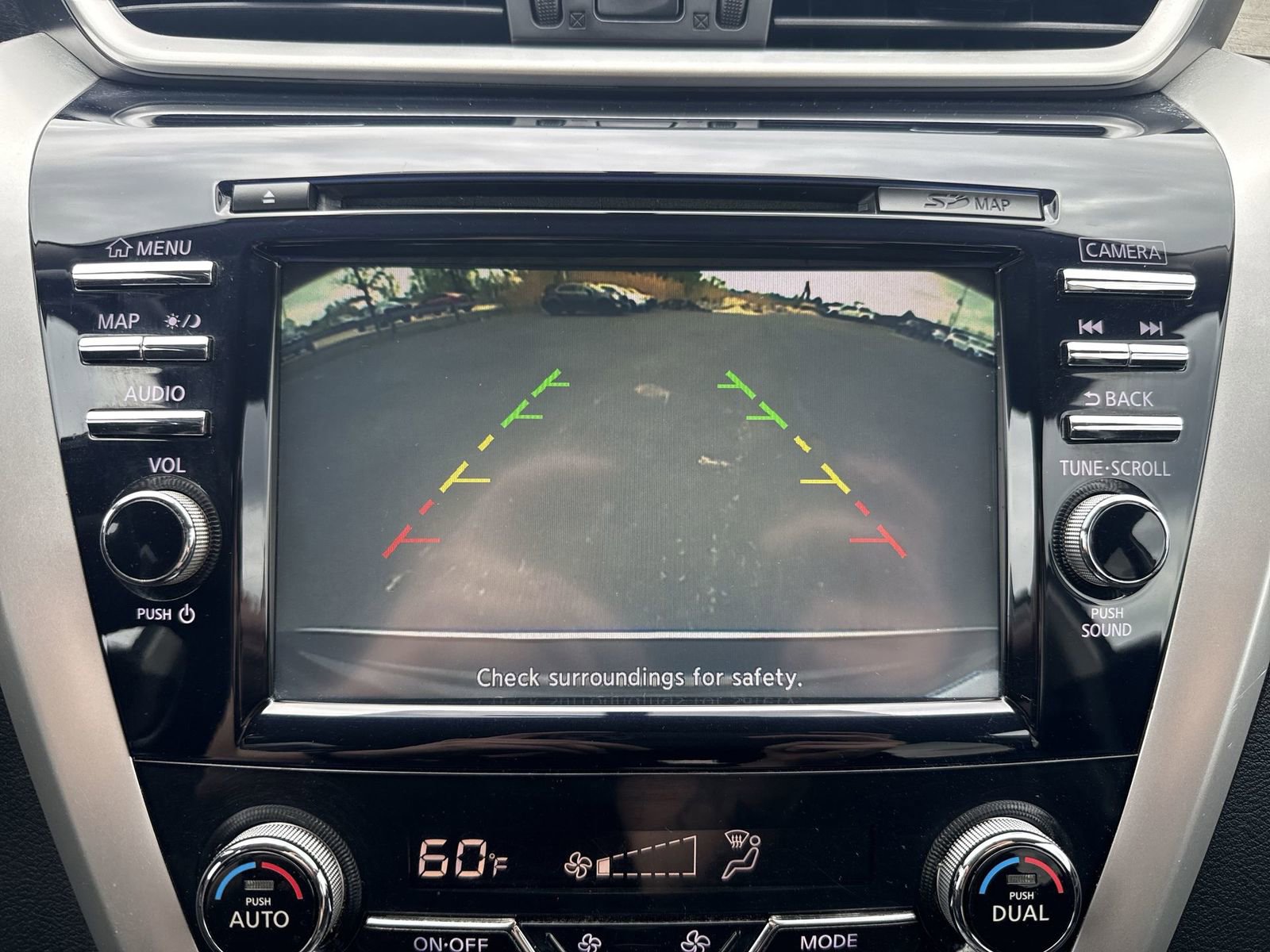 Used 2016 Nissan Murano SV AWD/4WD image 17