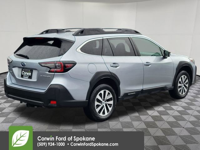 Used 2024 Subaru Outback Premium image 16