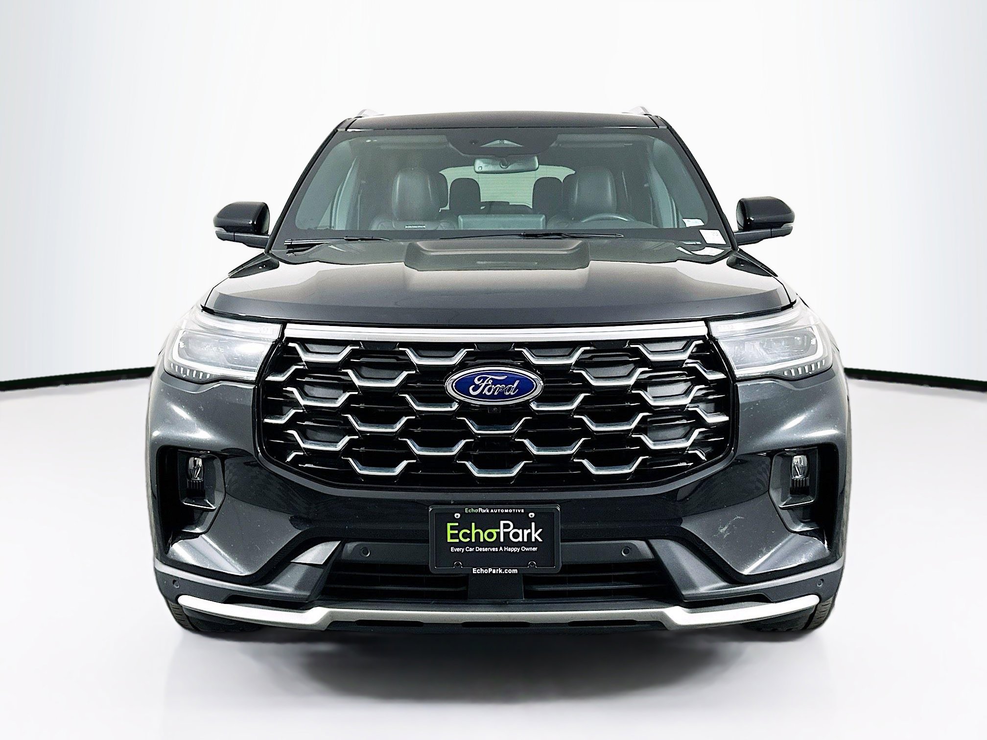 Used 2025 Ford Explorer Platinum w/ LUX Leather Package AWD/4WD image 2