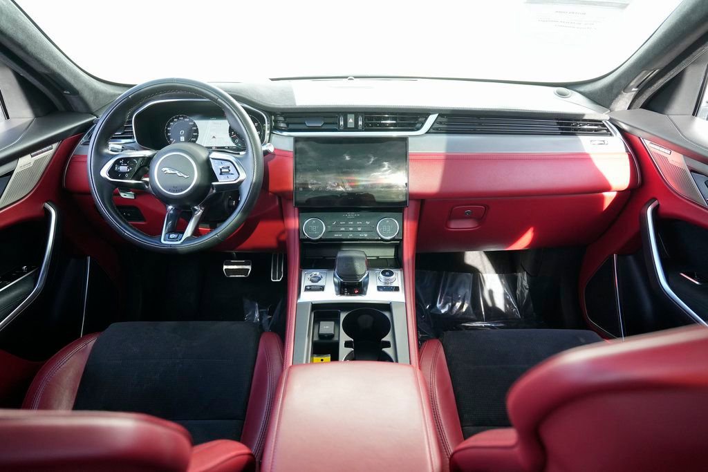 Used 2022 Jaguar F-PACE SVR image 41