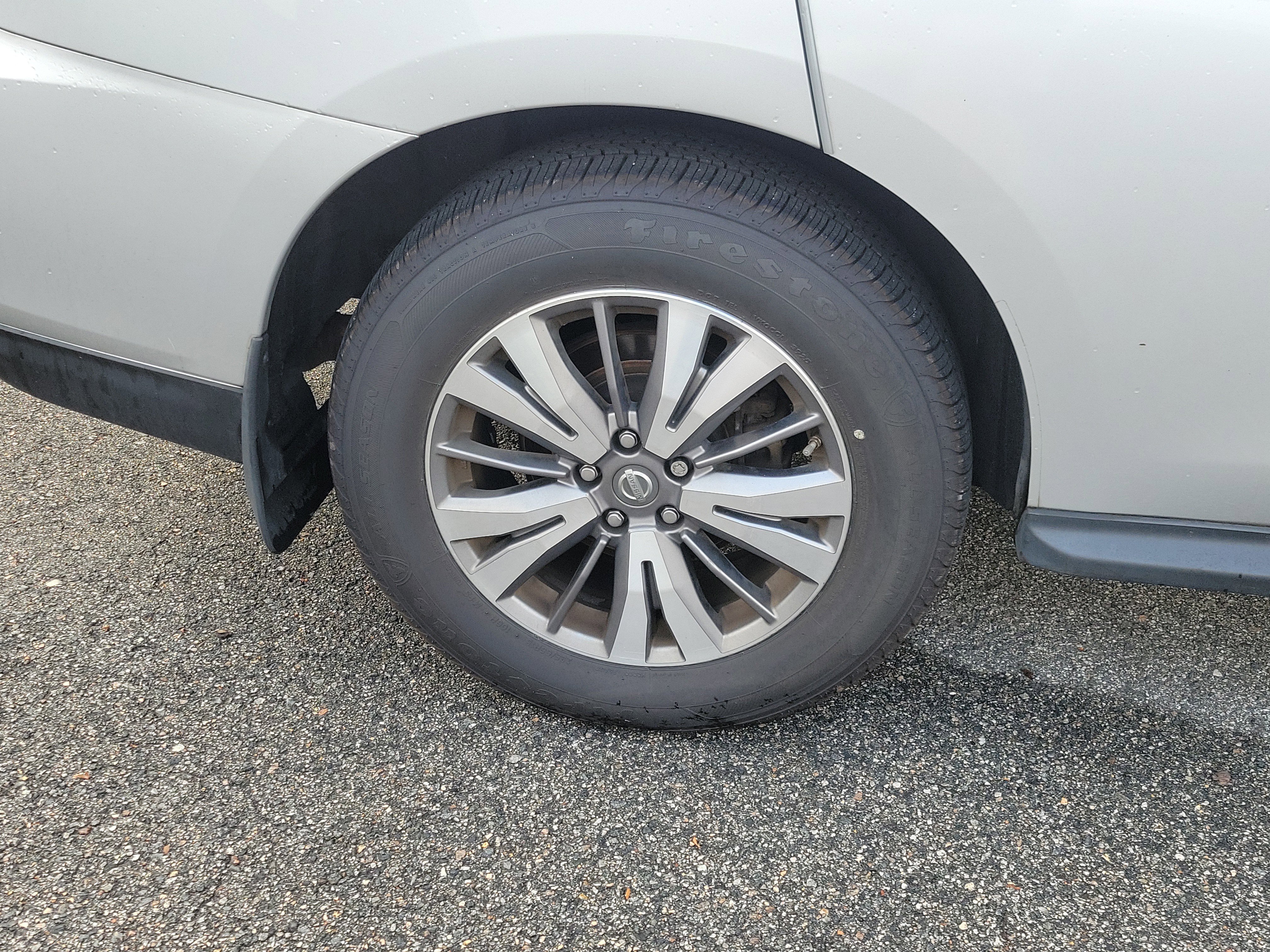 Used 2017 Nissan Pathfinder SL w/ Trailer Tow Package FWD image 14