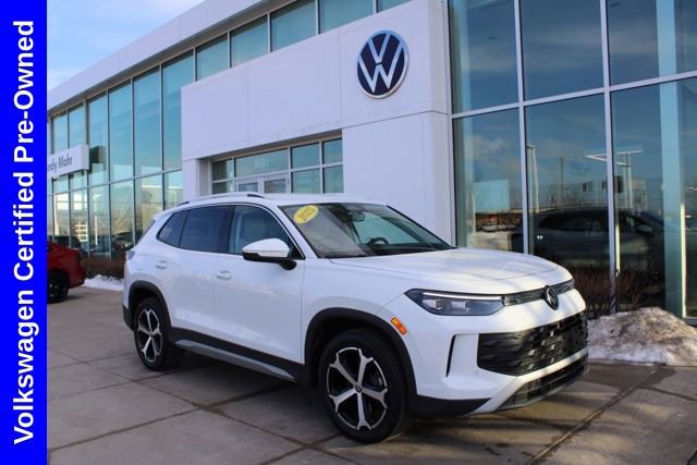 Used 2025 Volkswagen Tiguan SE