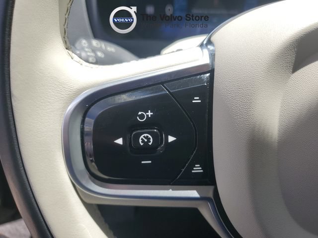 Certified 2023 Volvo XC90 B6 Core w/ Protection Package Premier AWD/4WD image 18