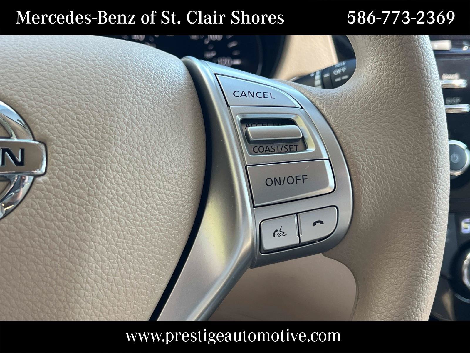 Used 2015 Nissan Rogue SV FWD image 28