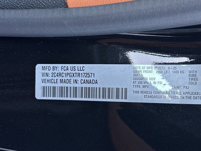 New 2026 Chrysler Pacifica Pinnacle image 27