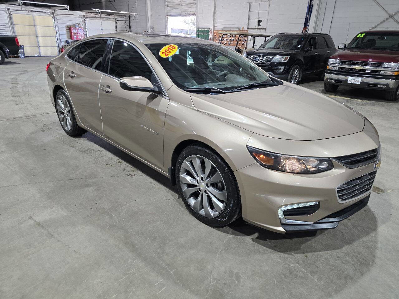 Used 2018 Chevrolet Malibu Premier w/ Premier Sun and Wheel Package FWD image 18