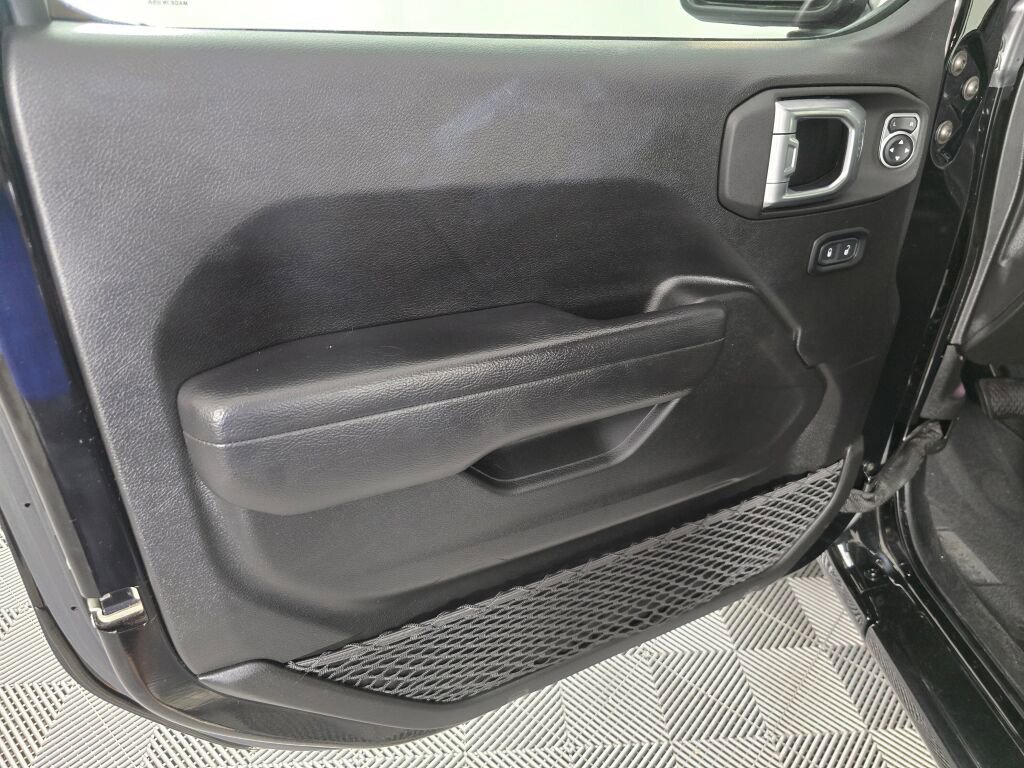 Used 2022 Jeep Wrangler Unlimited Sport image 18