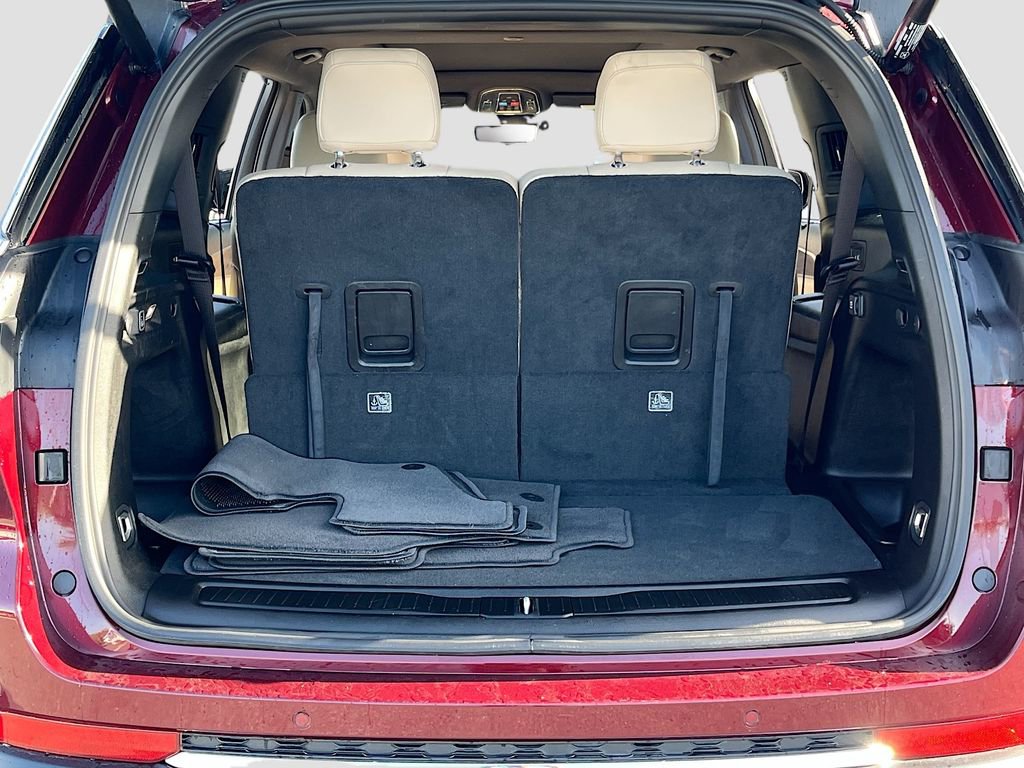 Certified 2025 Jeep Grand Cherokee L Limited w/ Luxury Tech Group II image 27