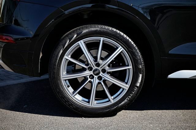 Certified 2024 Audi SQ5 Premium AWD/4WD image 5