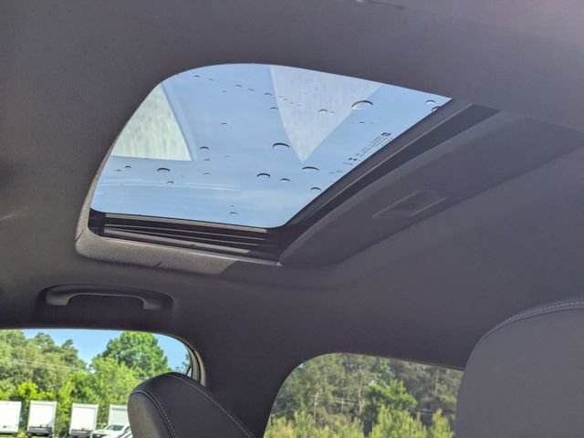 New 2026 Chevrolet Trax RS w/ Sunroof Package FWD image 12