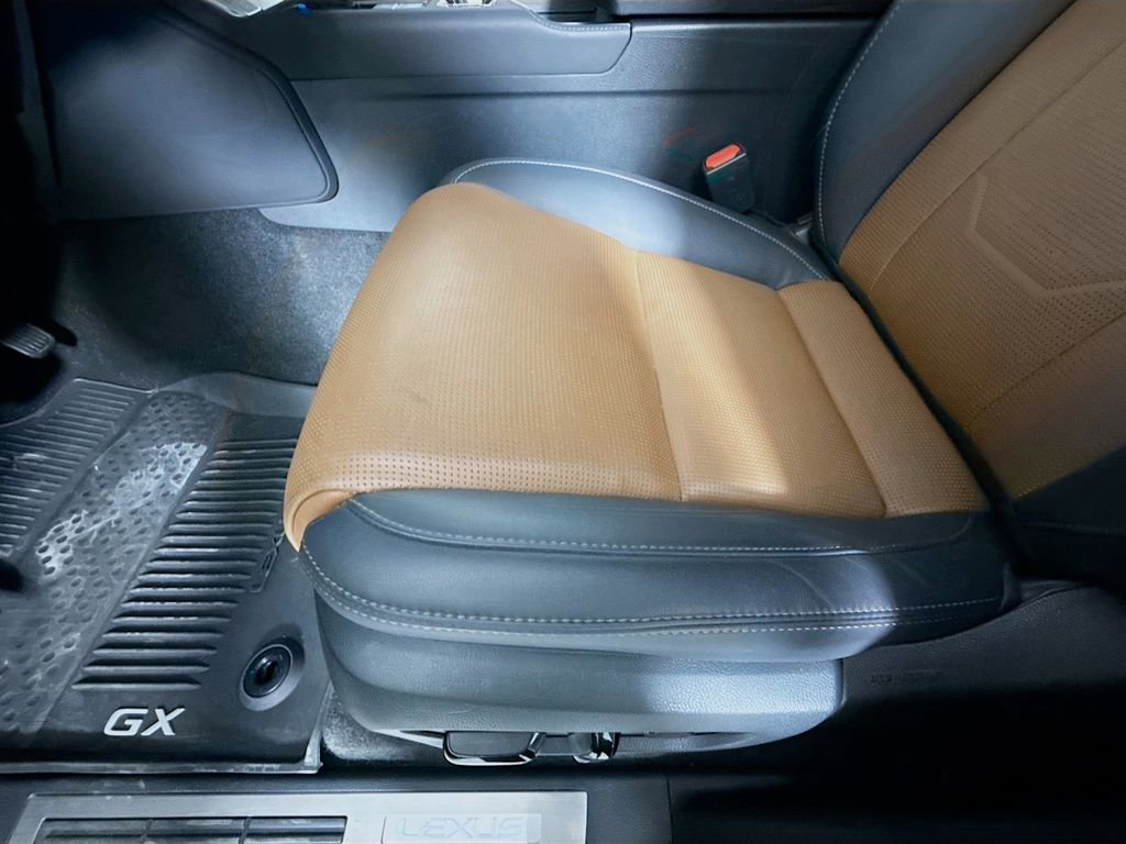 Used 2025 Lexus GX 550 image 20