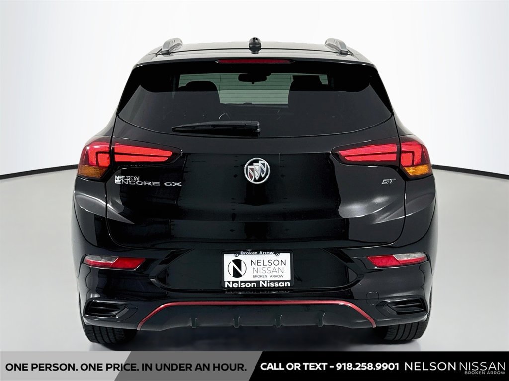 Used 2022 Buick Encore GX Select w/ Sport Touring Package FWD image 6