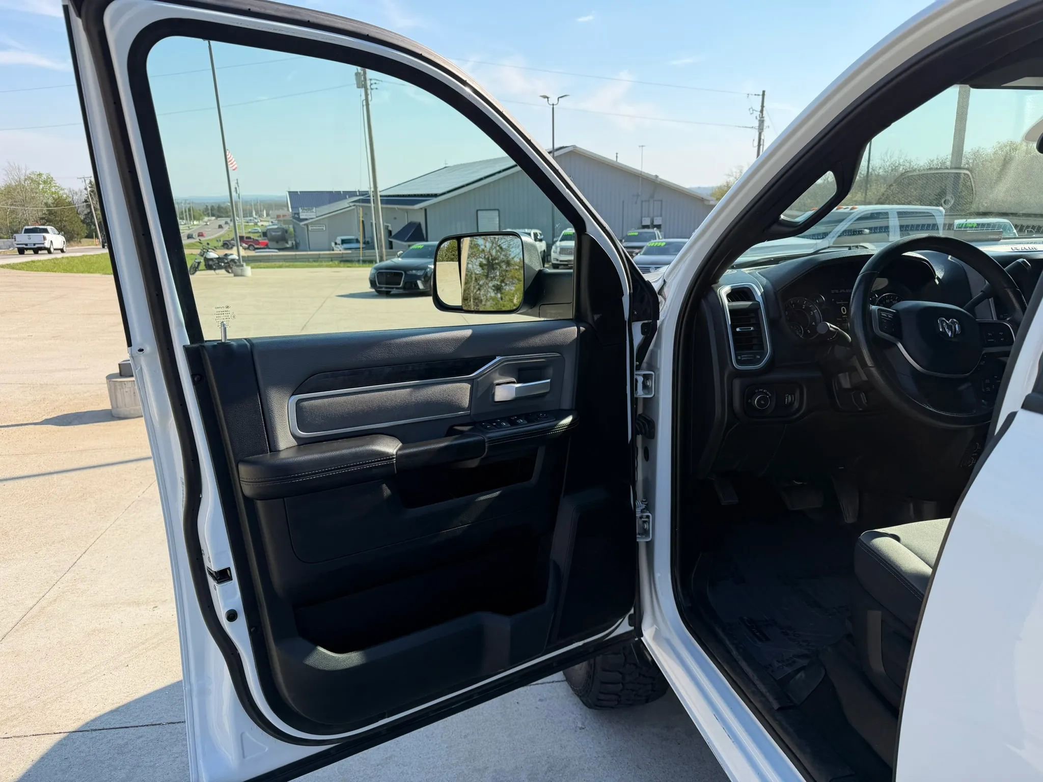 Used 2022 RAM 2500 Big Horn image 13