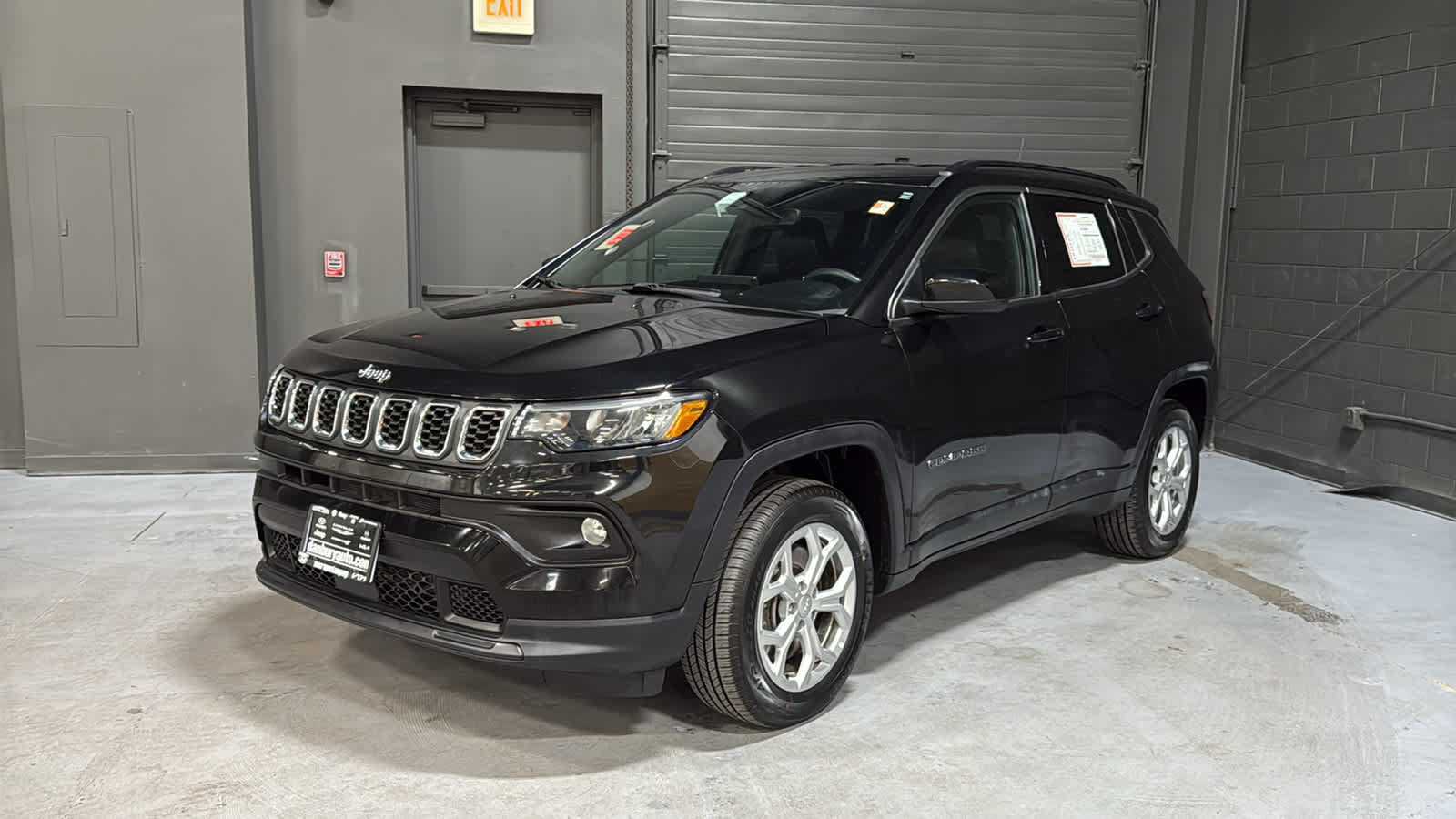 Certified 2024 Jeep Compass Latitude AWD/4WD image 4