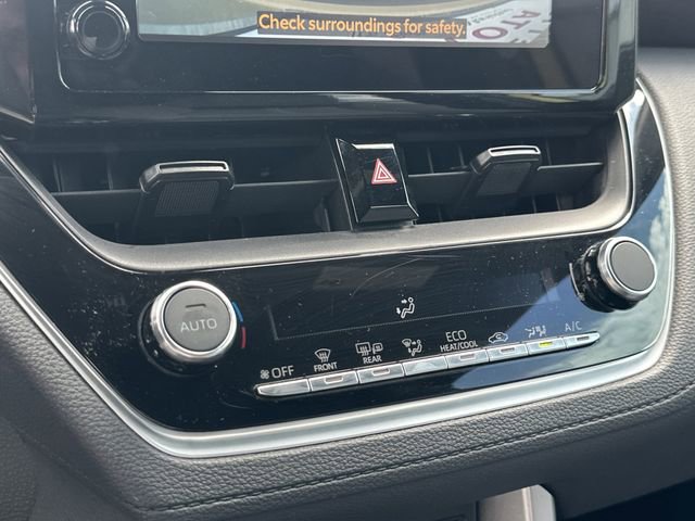 Used 2024 Toyota Corolla Cross AWD Hybrid w/ Moonroof Package image 21